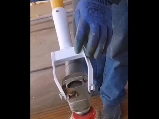 here is such a device for angle grinders, you don’t need to bend down. what do you think?